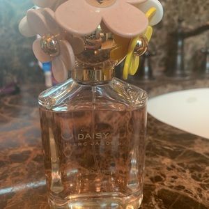 Marc Jacobs Daisy